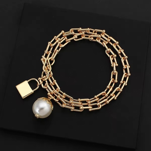 Graduated Link Elegant Gold Chain Lock Pearl Charm - Picture 1 of 14
